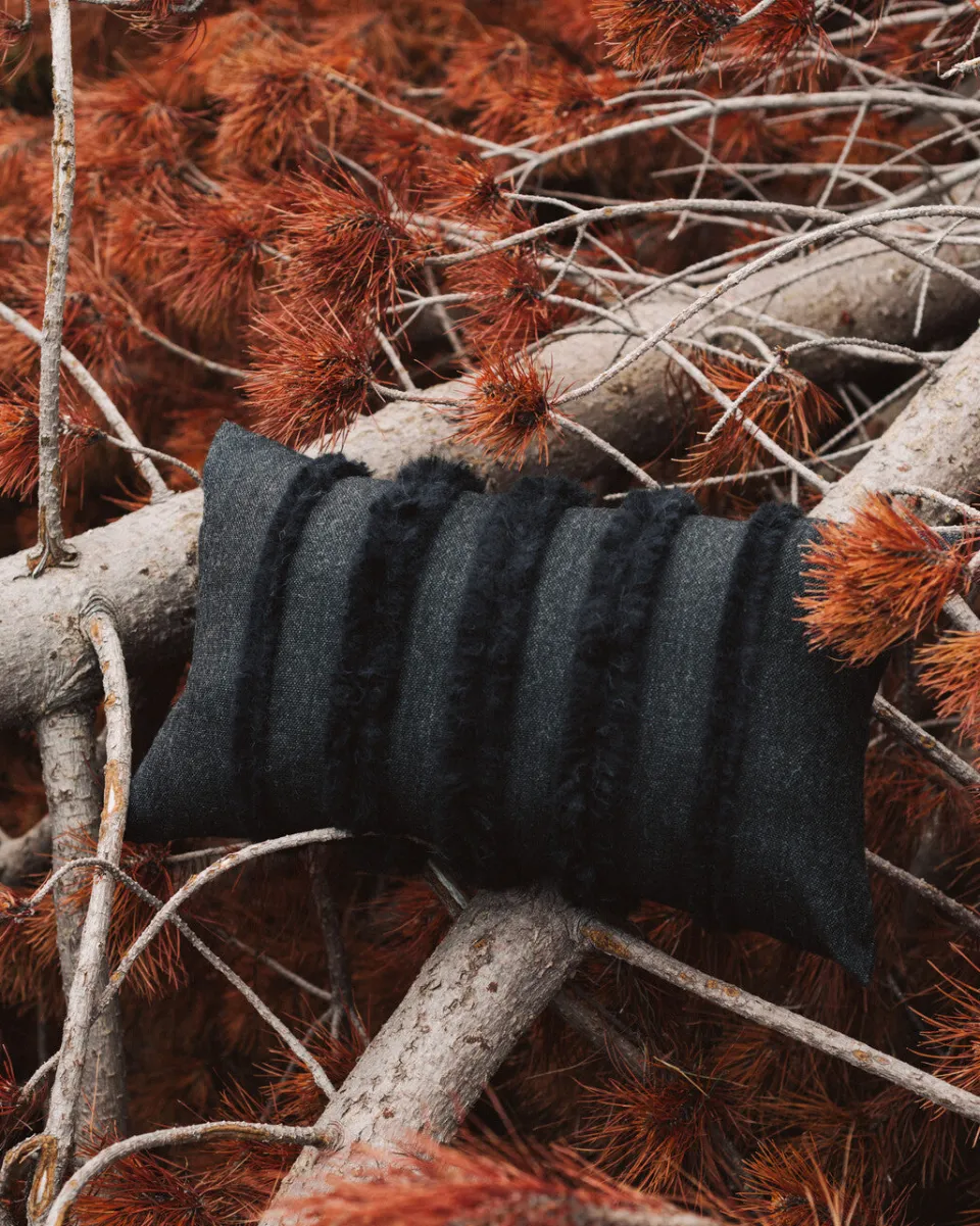 TA-DAAN AMPI Alpaca Lumbar Cushion