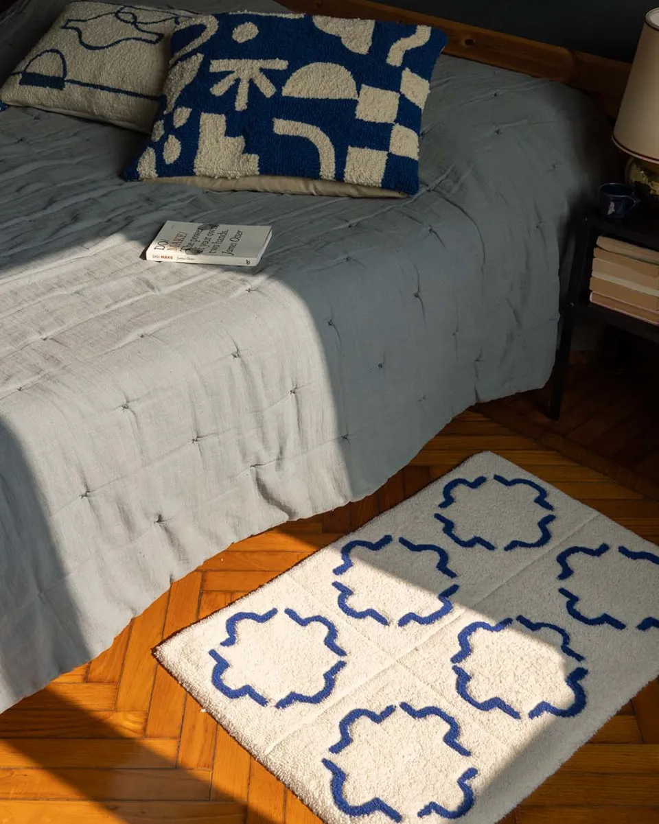 TA-DAAN Azulejo Blue Carpet