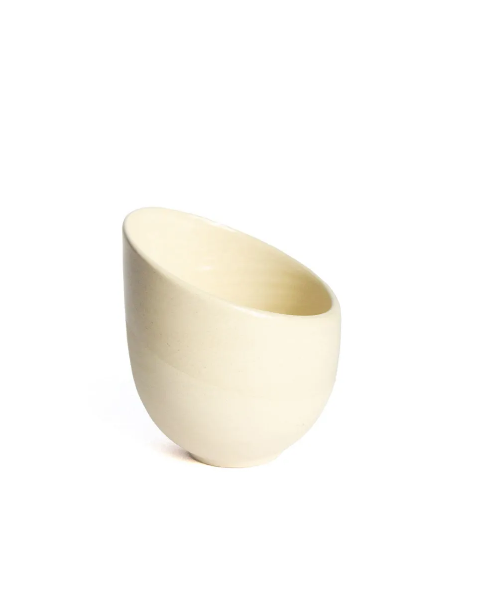 TA-DAAN Beveled white stoneware cup