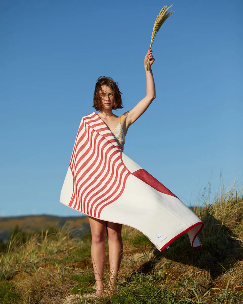 TA-DAAN Crassa Beach Towel