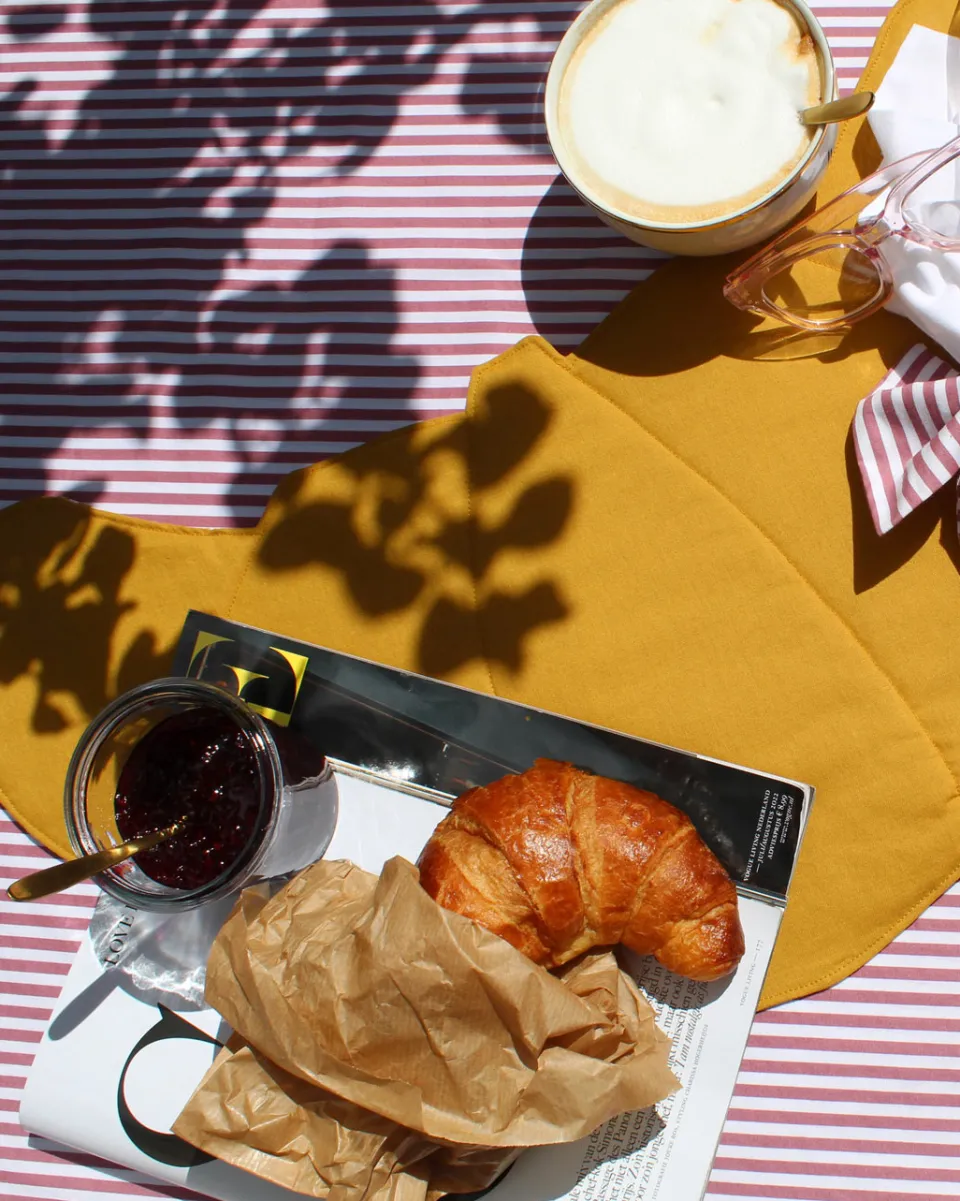 TA-DAAN Croissant je t'aime placemat