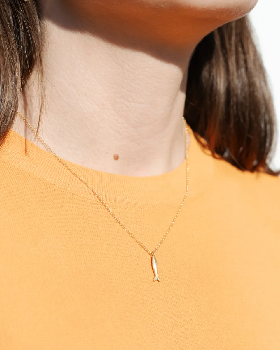 TA-DAAN Diving Fish Necklace