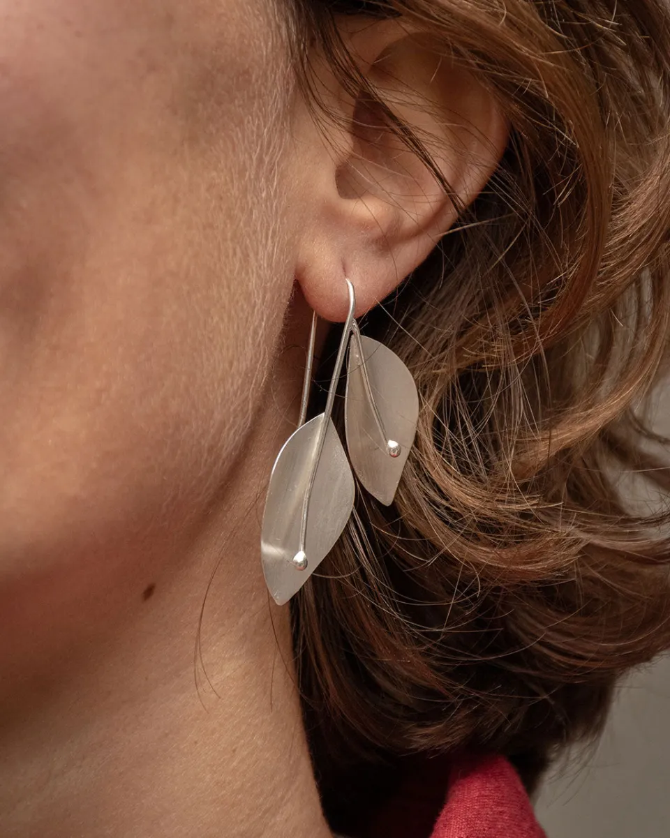 TA-DAAN Doble Cala Earrings