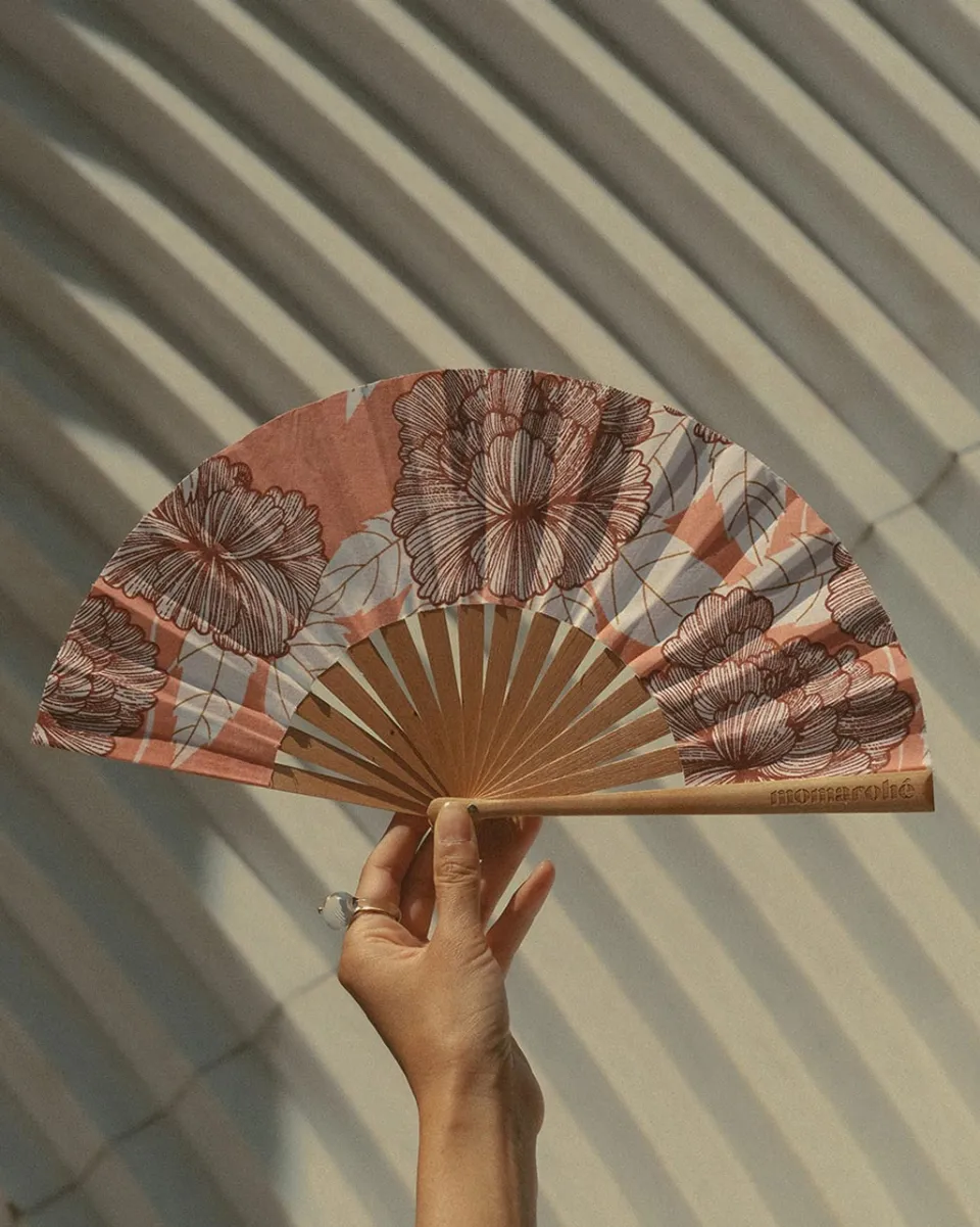 TA-DAAN Dolores Fan