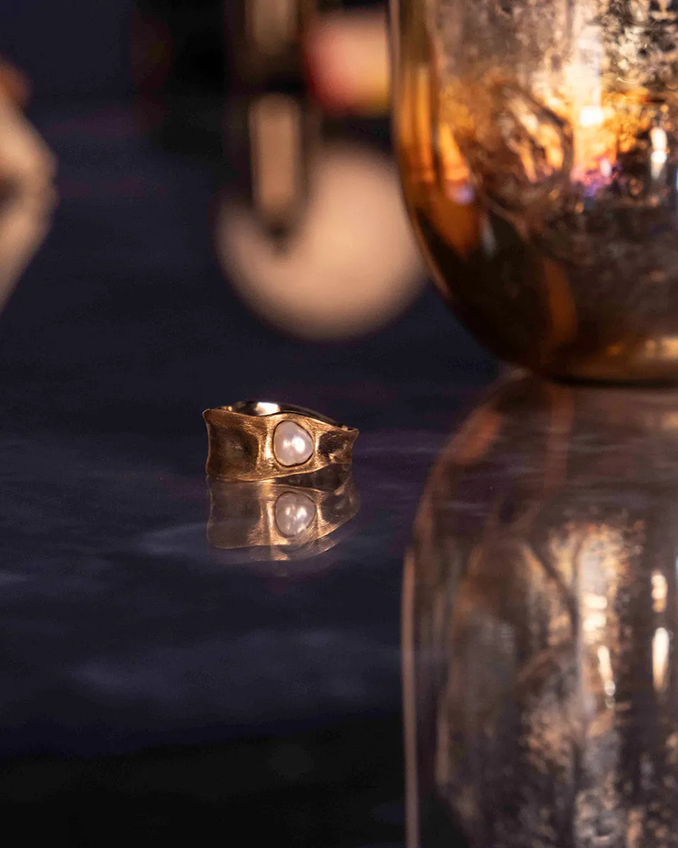 TA-DAAN Flying rivers Bronze and Pearl Ring