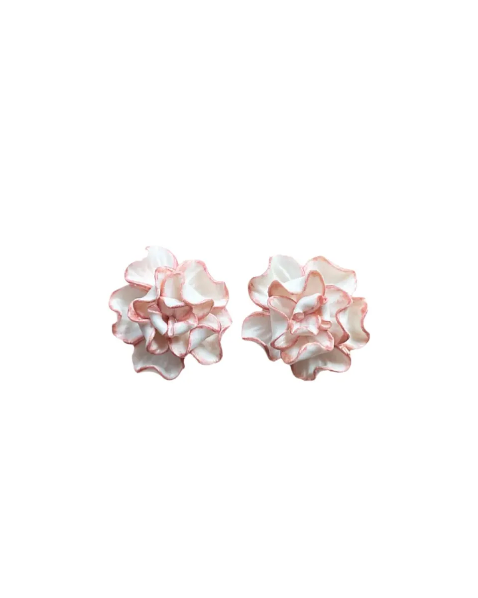 TA-DAAN Gardenia earrings