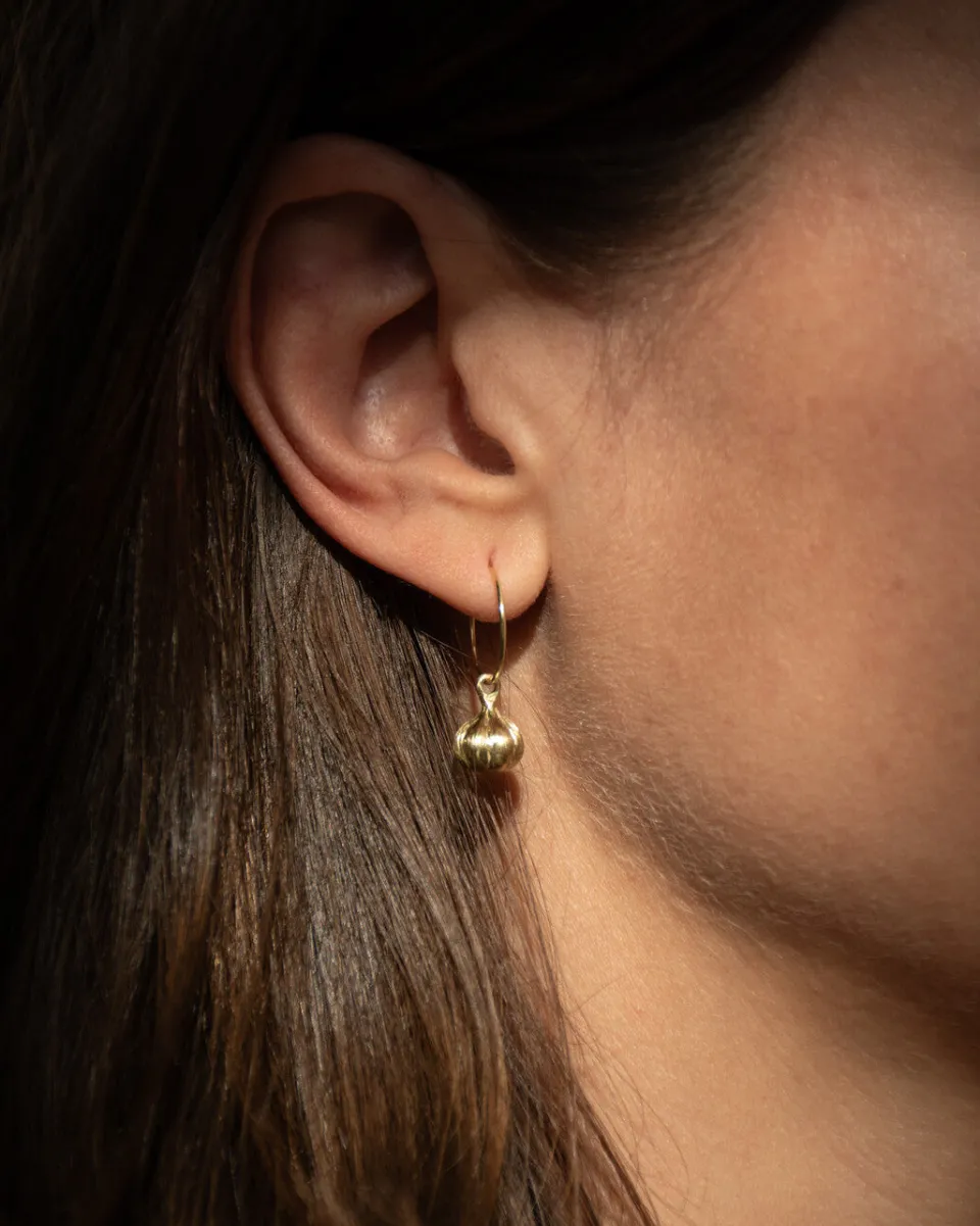 TA-DAAN Garlic earrings