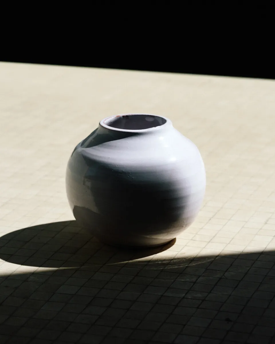 TA-DAAN Glazed earthenware vase - Type B