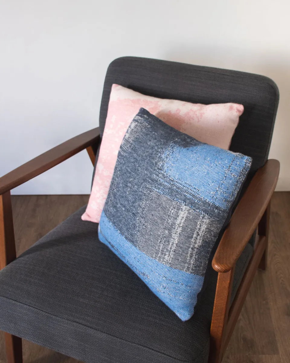 TA-DAAN Graffiti Blue Cushion
