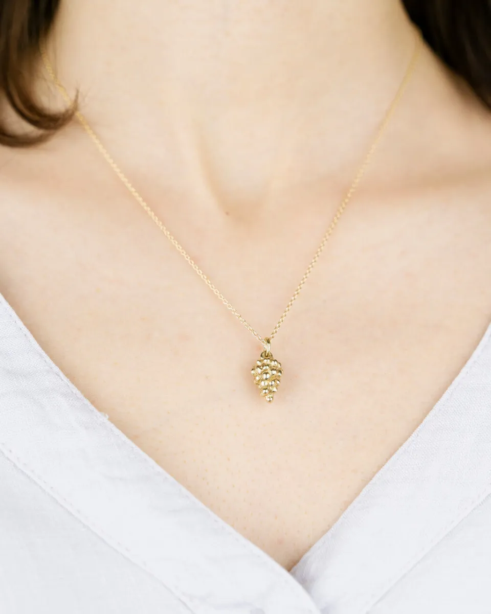 TA-DAAN Grapes necklace