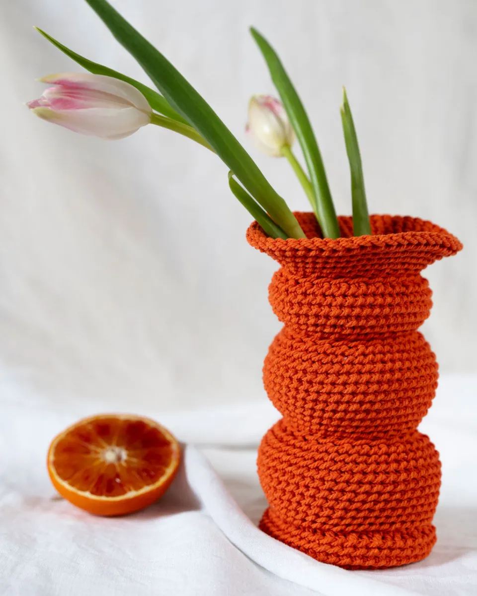 TA-DAAN John vase