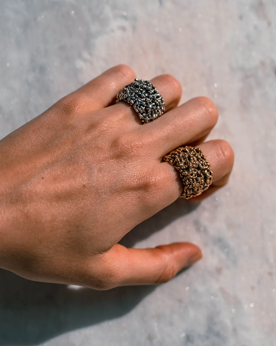 TA-DAAN Large Drops Band Ring