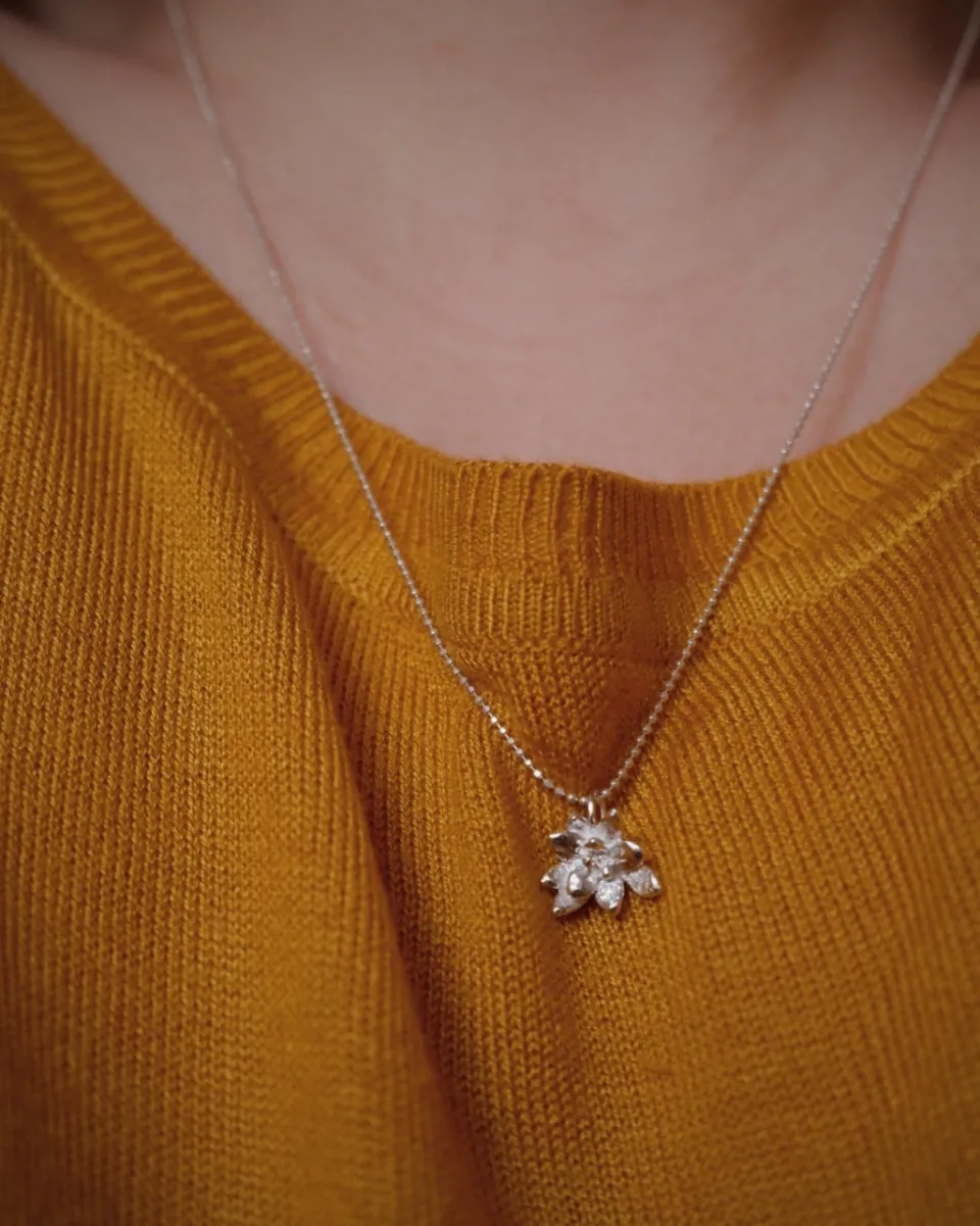 TA-DAAN Marianne Succulent necklace