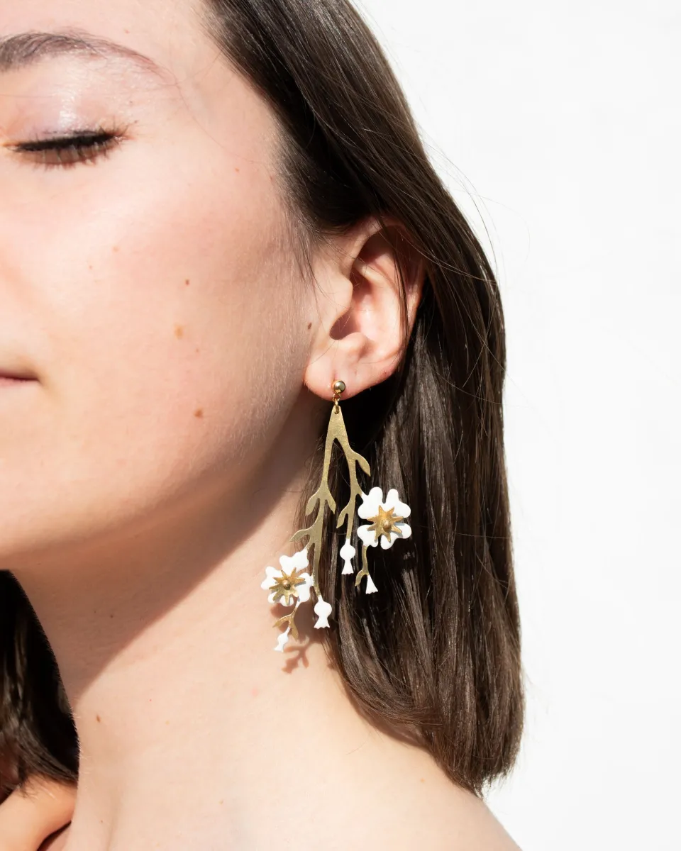 TA-DAAN Night Jasmine earrings