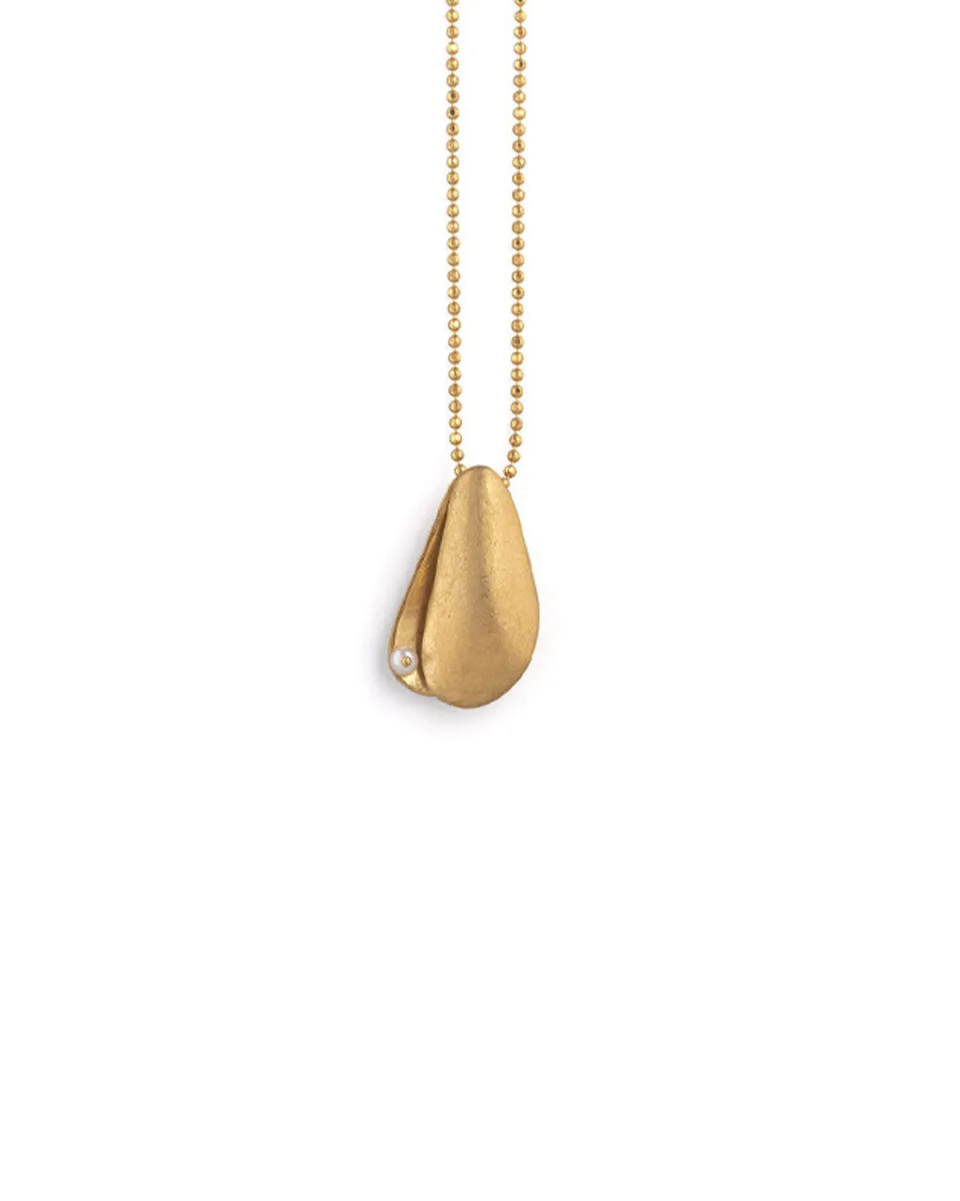 TA-DAAN Ostrea pendant