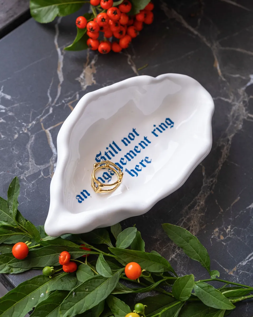 TA-DAAN Oyster Jewelry Holder With Issues