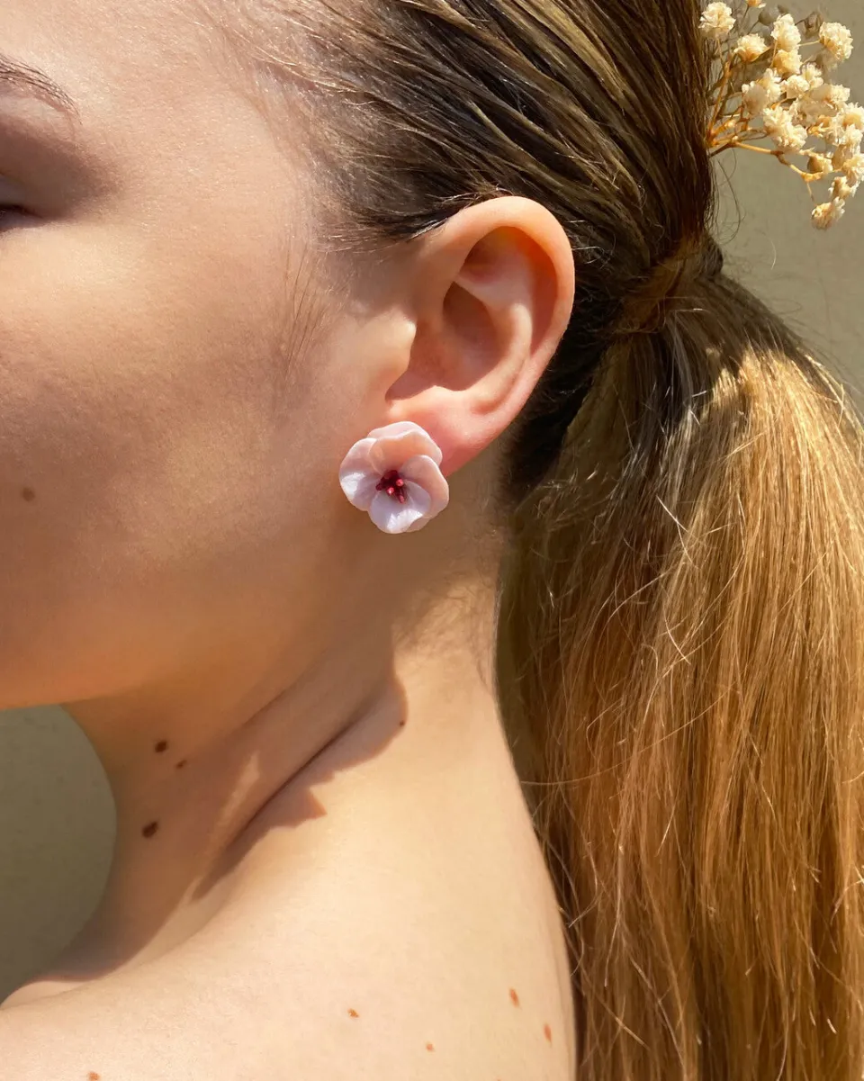 TA-DAAN Pearl Poppy earrings