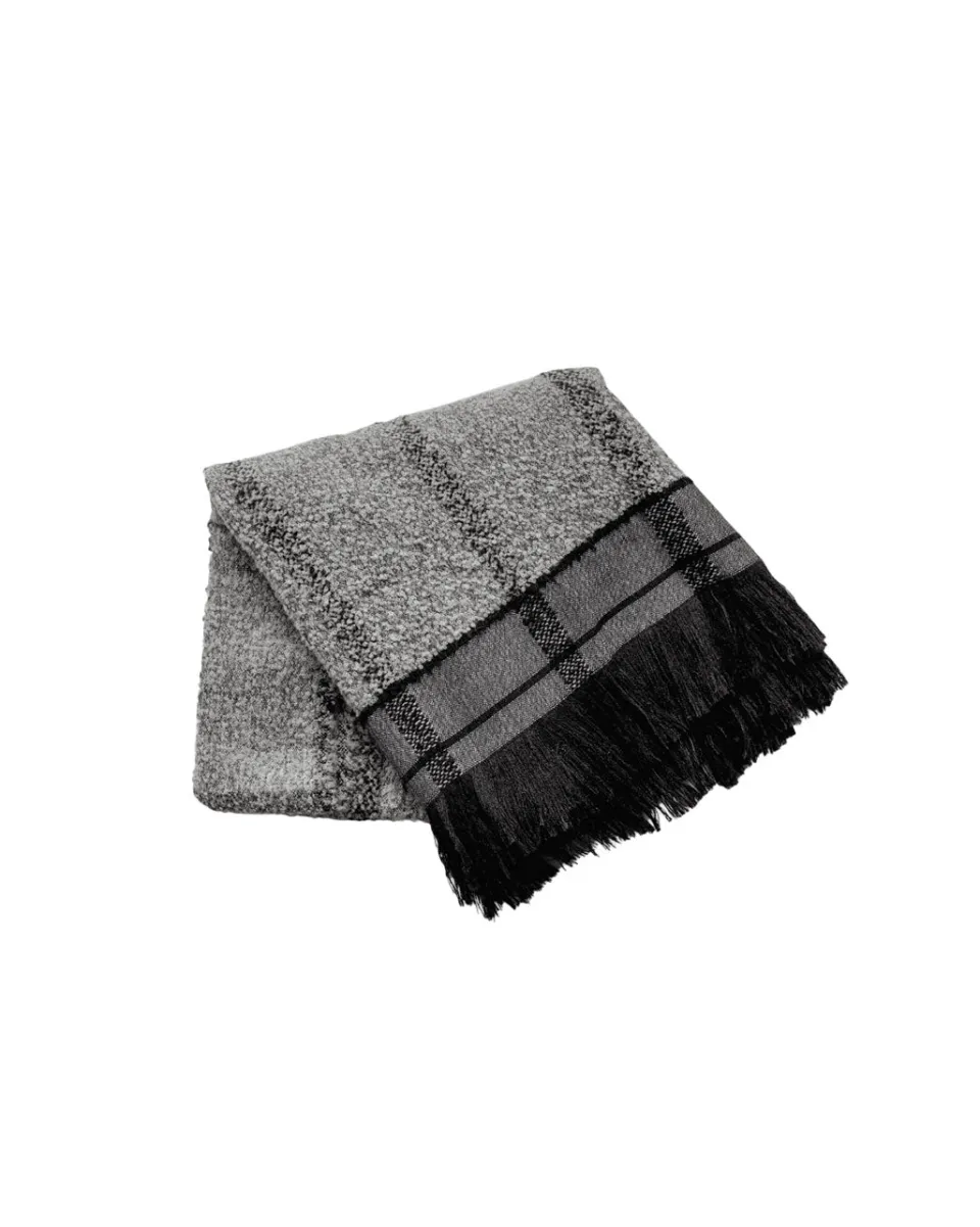 TA-DAAN PHUYU Alpaca Blanket