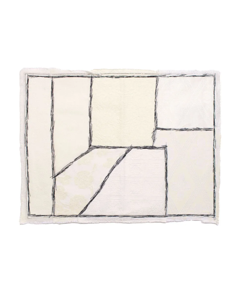 TA-DAAN Placemat with applied lace