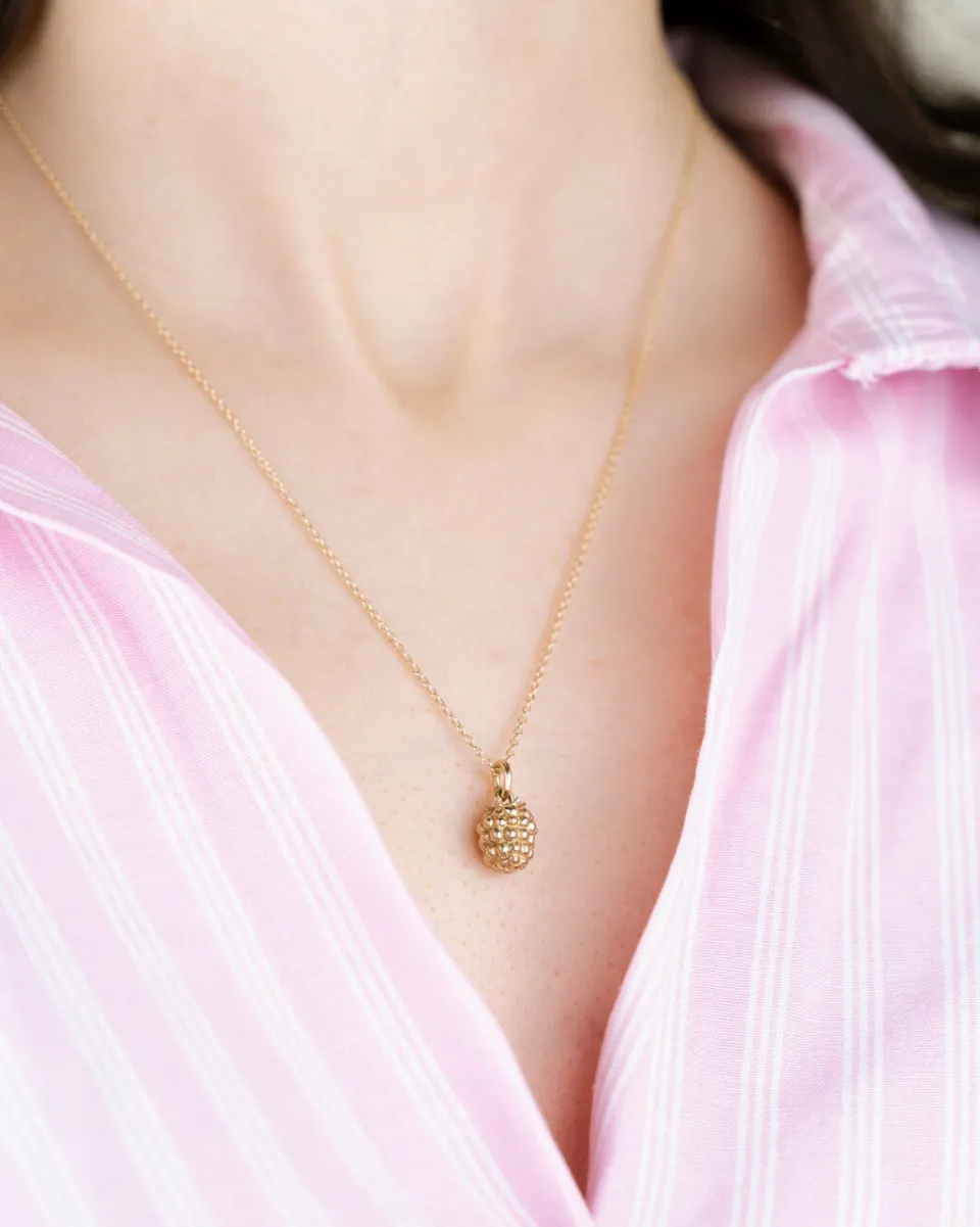 TA-DAAN Raspberry necklace