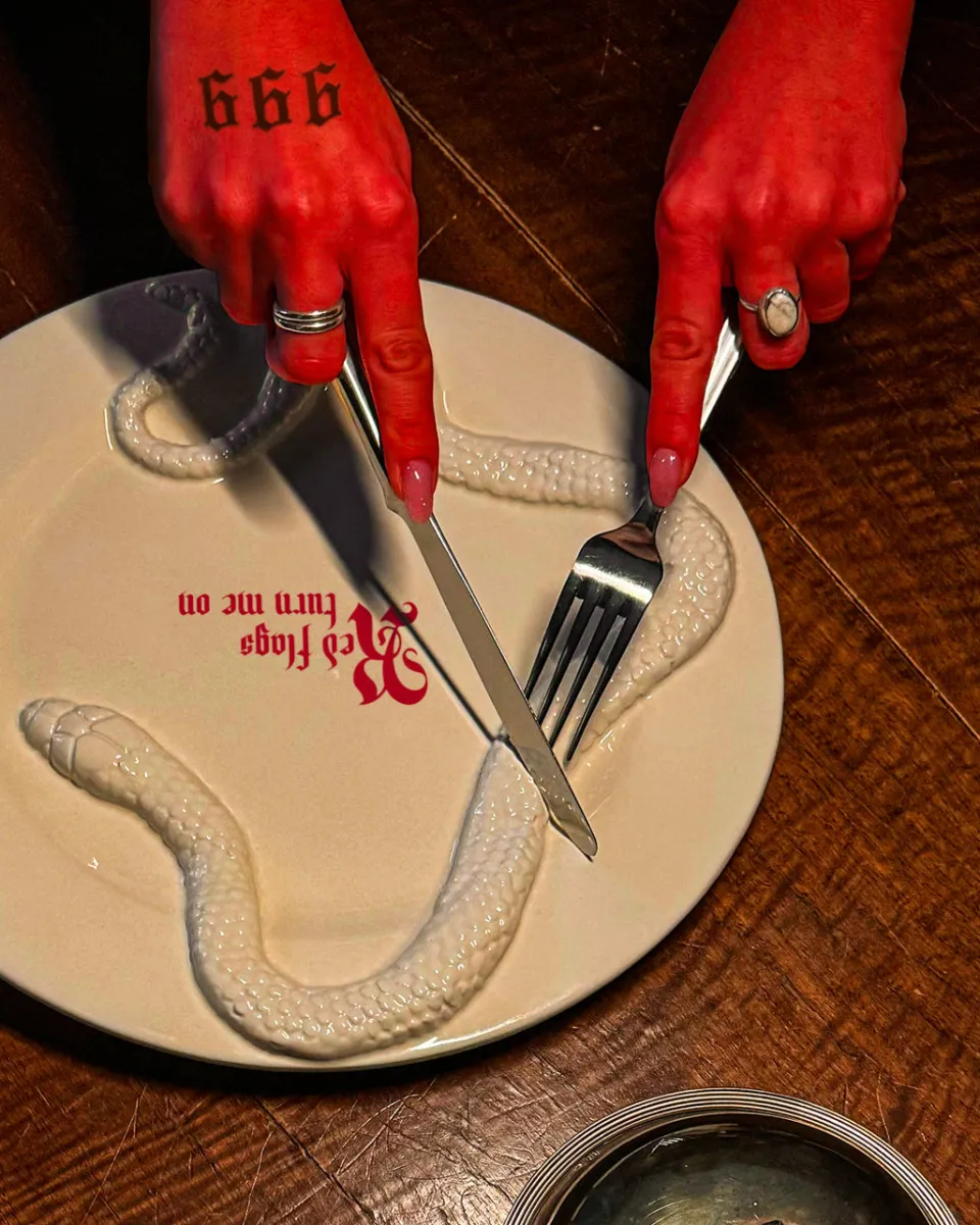 TA-DAAN Red flags turn me on Forbidden Dinner Plate