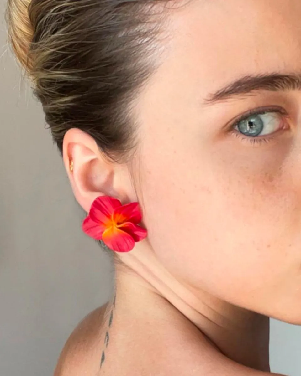TA-DAAN Red Frangipane earrings