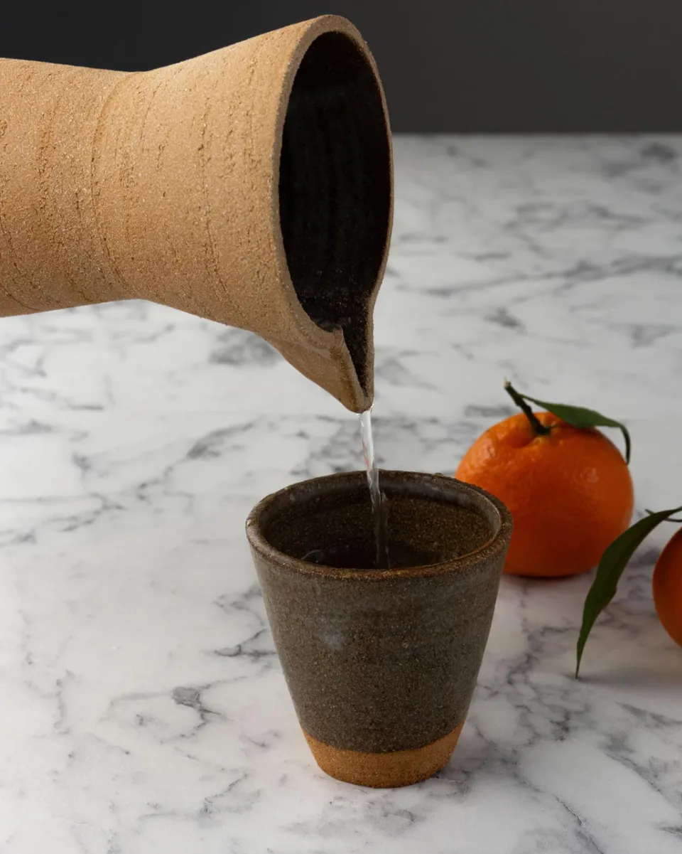 TA-DAAN Sable Pitcher