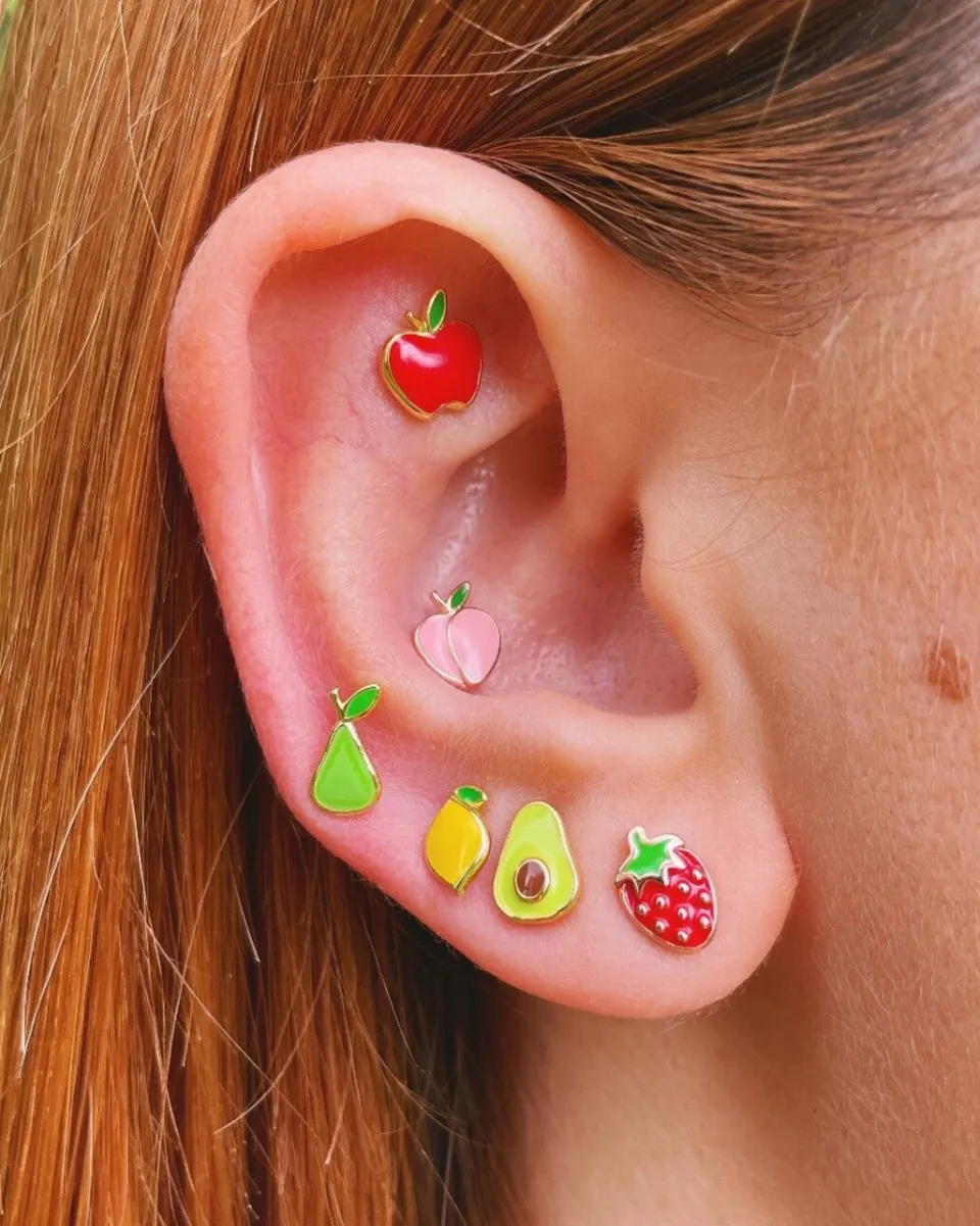 TA-DAAN Strawberry mini stud earring