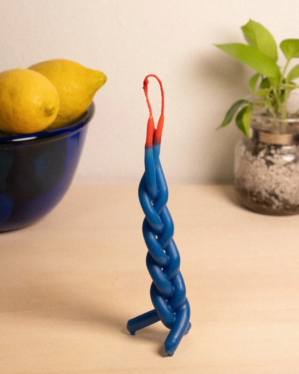 TA-DAAN Teresa - handmade stick candle