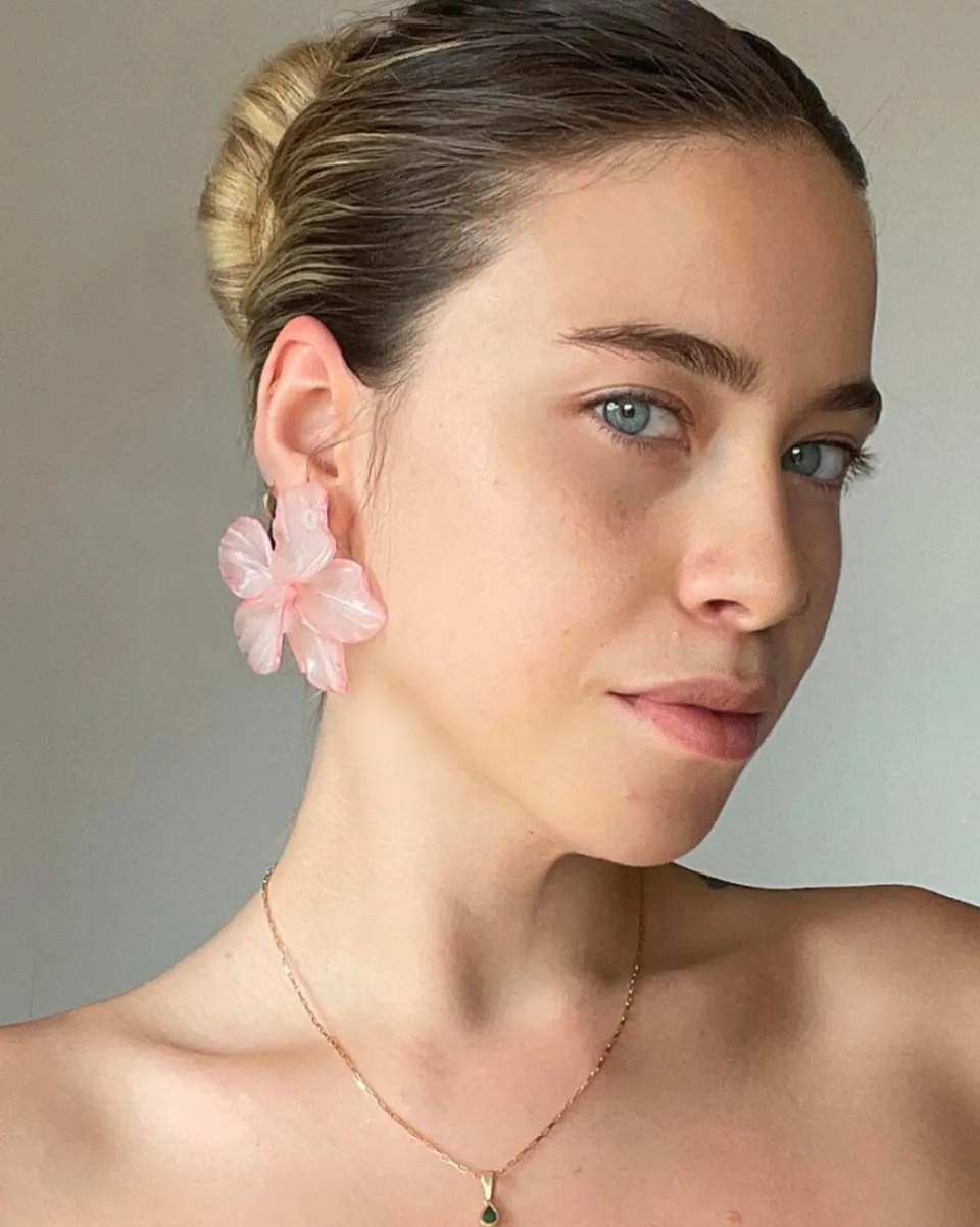 TA-DAAN Translucent Hibiscus earrings
