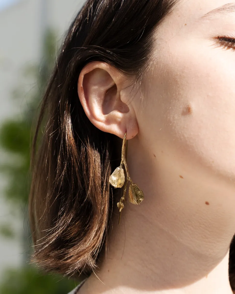 TA-DAAN Twig with berries earrings