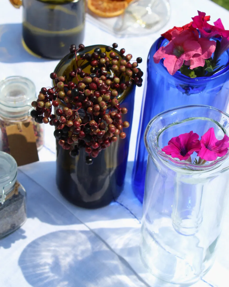 TA-DAAN Upcycled bud vase