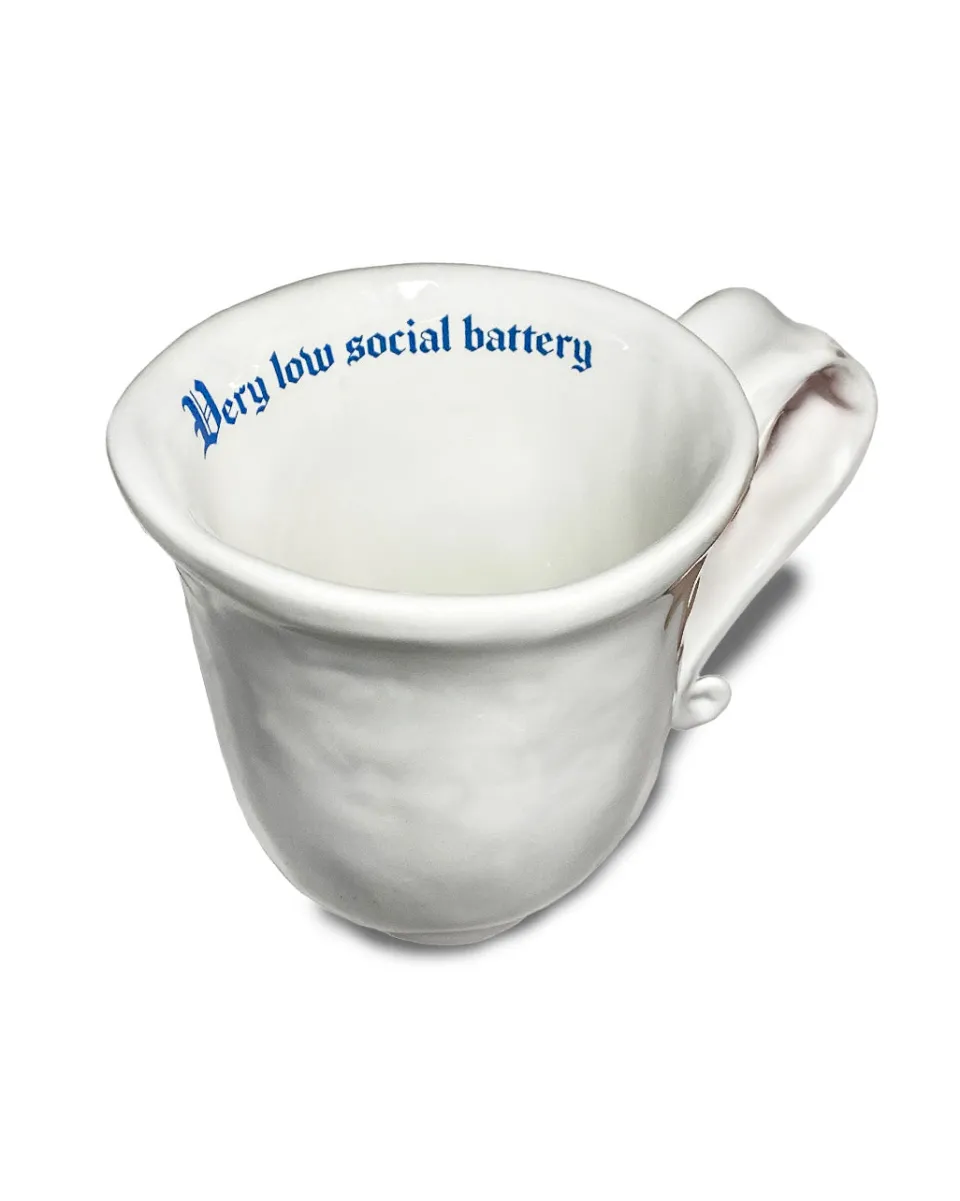 TA-DAAN Very low social battery Sassy Mug