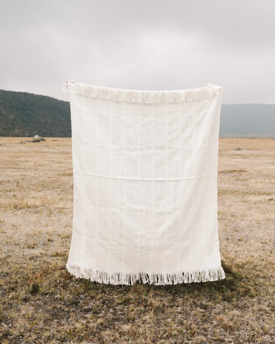 TA-DAAN WASI Alpaca Blanket
