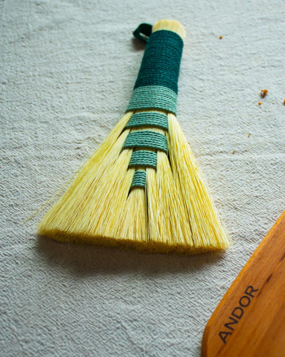 TA-DAAN Water blue & Jade Tampico Handbroom