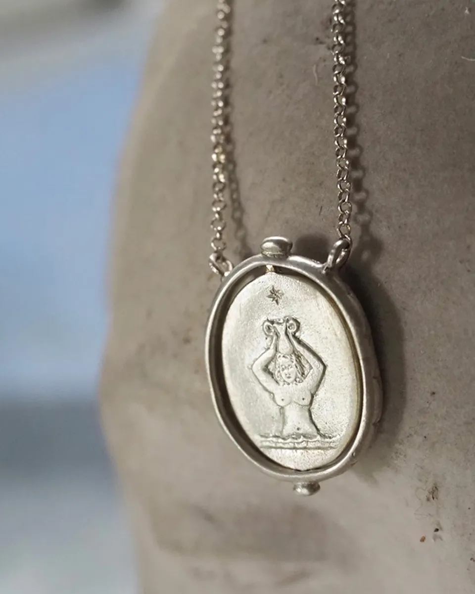TA-DAAN Zodiac Necklace - Aquarius